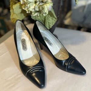 Vintage Black Bally pumps size 6.5